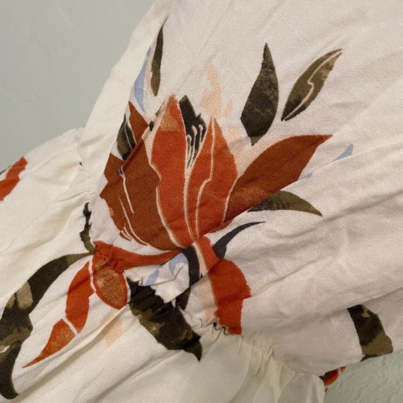 NWOT Floral Wrap O'neill Top - Picture 4 of 6